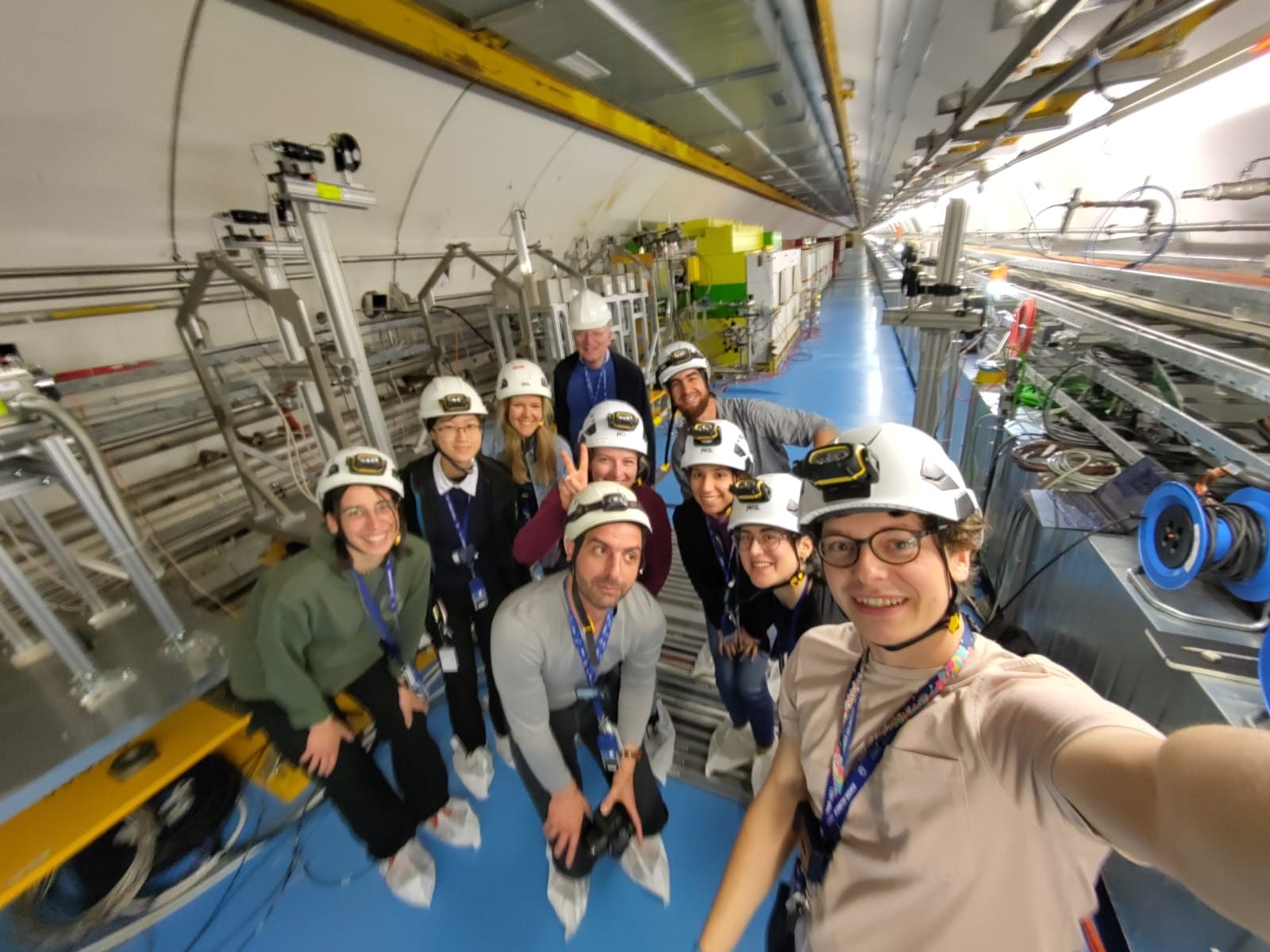 The OuSoCo experimental collaboration on-site at CERN's HiRadMat facility